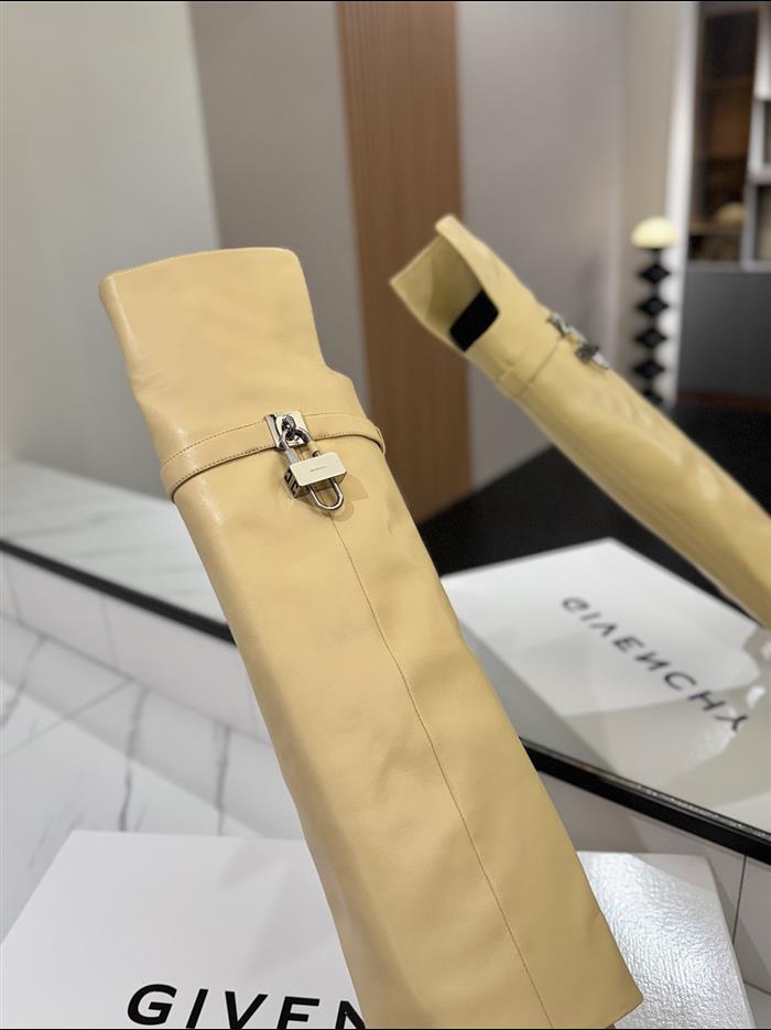 20251128174450512 590